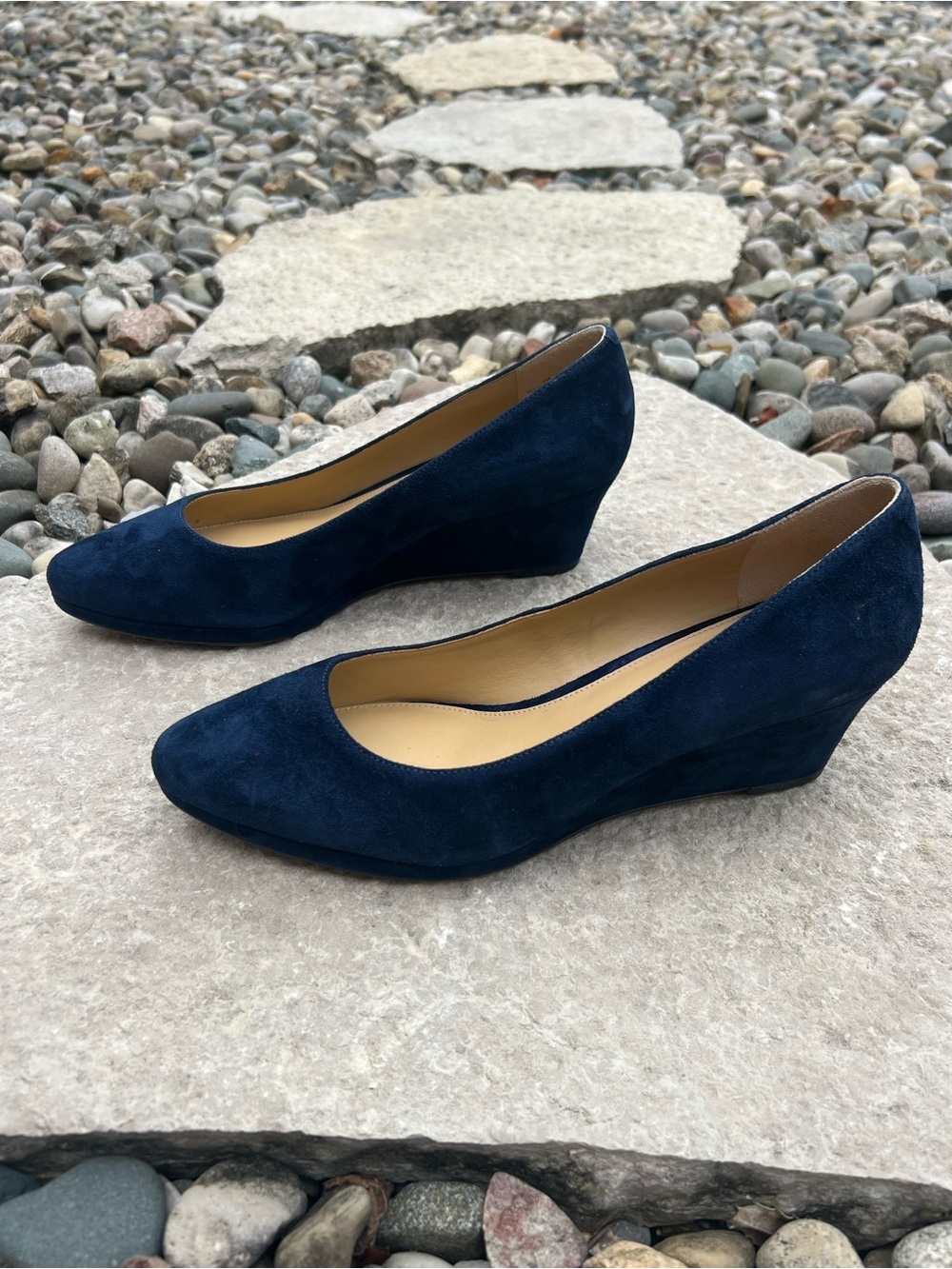 Talbots Navy Suede Wedge Pumps - Picture 7 of 14